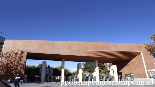 Institut Teknologi Sharif: Pusat Inovasi dan Keunggulan Akademik